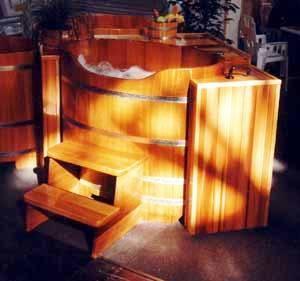 Blumenberg Whirlwanne Lärche Außenmaße 1670 x 730 x 700 mm