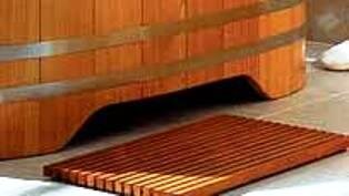 Konturausschnitt unterer Wannenrand am Kopfende