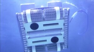 Dolphin Supreme M500 Poolroboter inkl. Caddy inkl. Fernbedienung