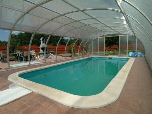 Vöroka Royal Schwimmbadüberdachung Breite 500 cm Höhe 220 cm