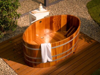 Holzbadewanne Kambala 164 cm x 140 cm