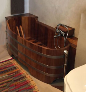 Holzbadewanne Kambala 164 cm x 140 cm