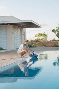 Aktion Dolphin S300i IPhone/Android Smartphone gesteuert mit Caddy