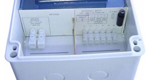 Schwimmbad Transformator in Box IP65 - variable Spannung 130 W