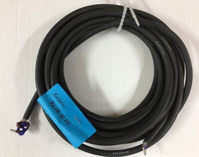 Wibre UW-Kabel, 2x2,5 qmm, ø 8,0 mm Kabelzuschnitt Sonderlänge 5m am Scheinwerfer montiert
