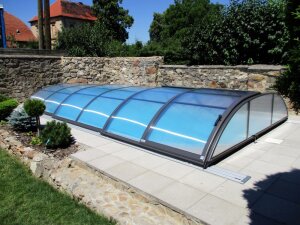Alukov Schwimmbadüberdachung Azure Flat Typ 2 - 4,18x7,62x0,80m Seiteneinstieg Links