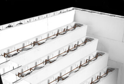 Gerade Treppe über die komplette Beckenbreite für Beckentiefe 150 cm | 500 cm Breite