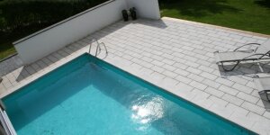 Beckenrandstein Athen Ovales Komplettset Antrazit Black 3,5 x 6,2 m