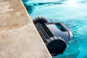 Dolphin Liberty 300 Poolroboter kabellos – Akku Poolreiniger für Boden, Wände & Wasserlinie