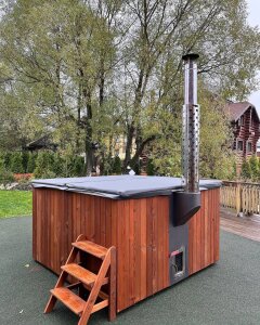 Badefass mit Außenofen für den Außenbereich Hottub Elite Quattro 200