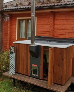 Badefass mit Außenofen für den Außenbereich Hottub Elite Quattro 200
