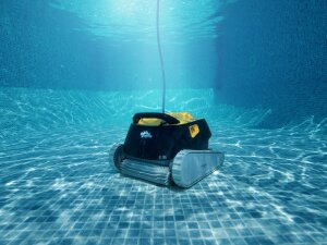 Dolphin E35 Poolroboter mit handlichem Caddy – bis 12 m