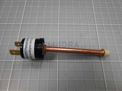 Astral Schalter Weiß für Astralpool Wärmepumpe EVOLine NN (HAN 66069R0032)