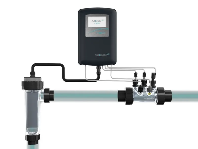 Chlor-Tabletten, pH-Tester und Dosierschwimmer für Poolwasser
