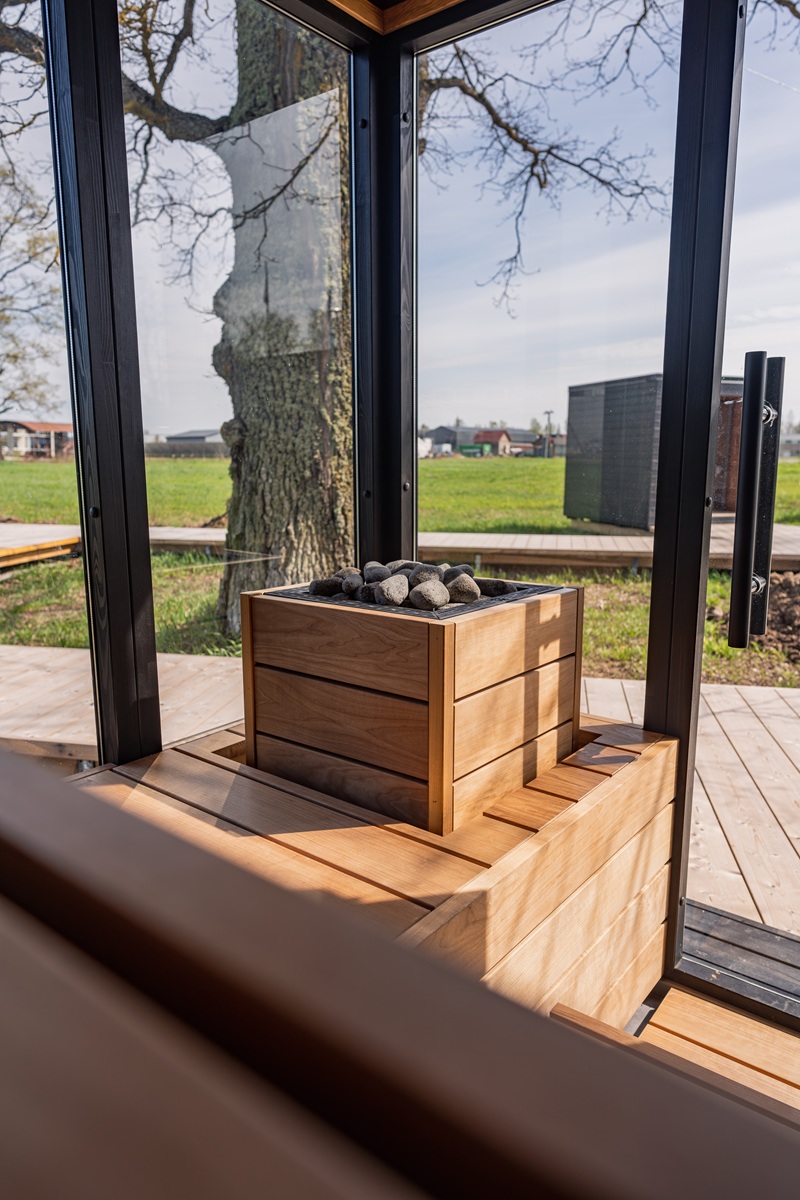 HUUM CORE – versenkt in Saunabank